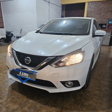 Nissan Sentra SR 1.8 AT nafta 2018
