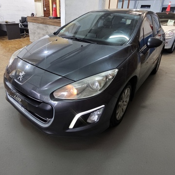 Peugeot 308 1.6 Allure Nav Nafta/gnc 2013